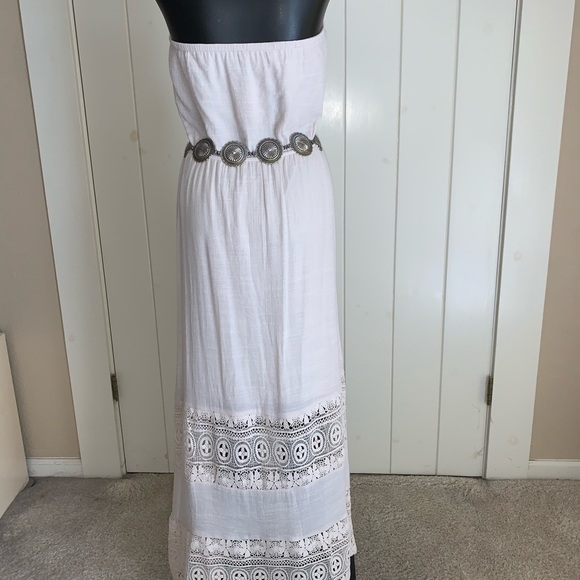 Women’s boho strapless maxi dress *with belt* - Picture 3 of 7